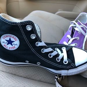 Black High top chuck Taylor converse